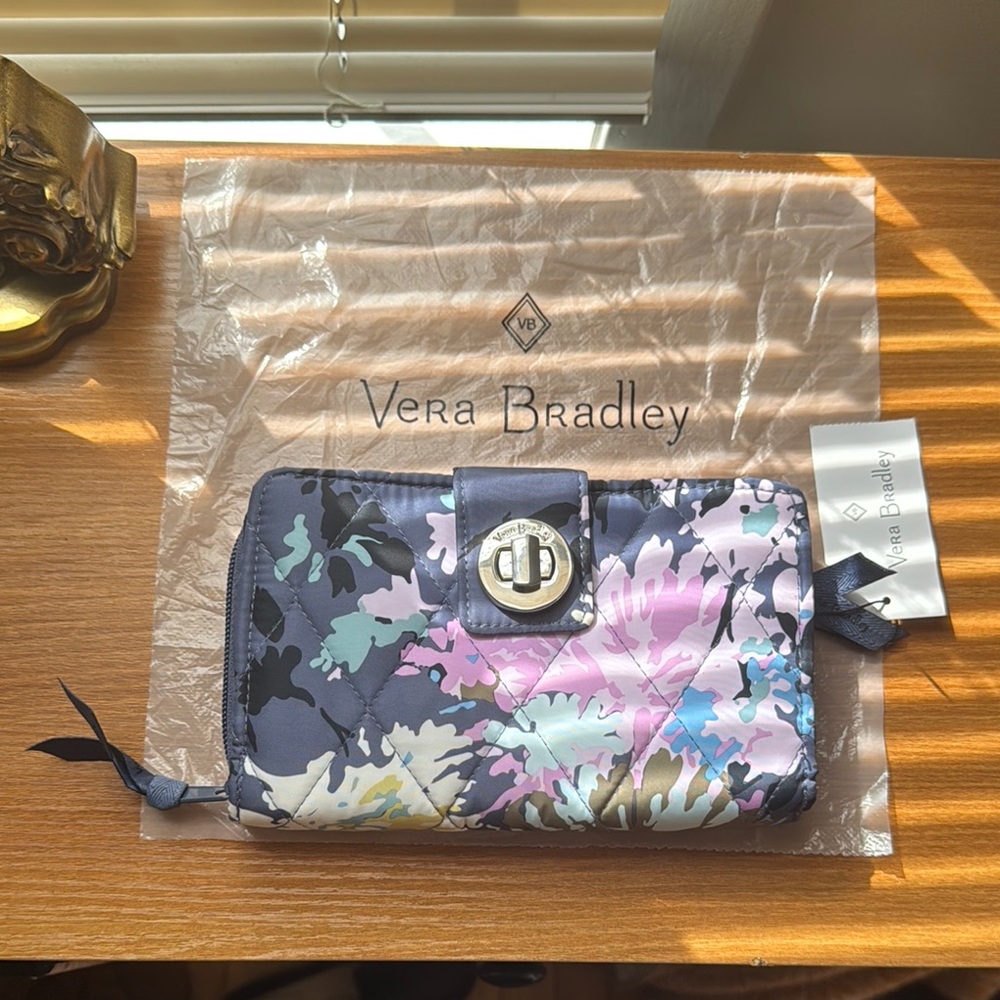 NWT Vera Bradley Ultralight RFID Turnlock Wallet - Floral Pink and Navy Blue